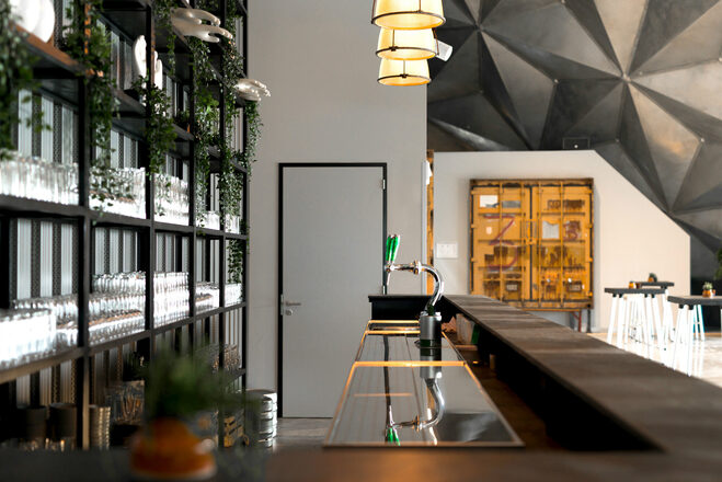 Amsterdome_bar_PE_plaat_gerecycled_Vos_kunststoffen