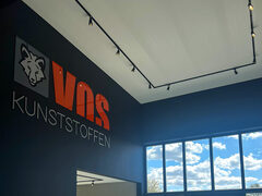 4db19dec-48d9-421b-b8b7-fe3285bd7253-2