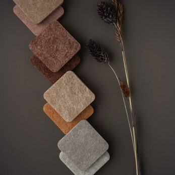 TackTile–viltplaten–felt–stalen-KOFFIE-KLEUREN